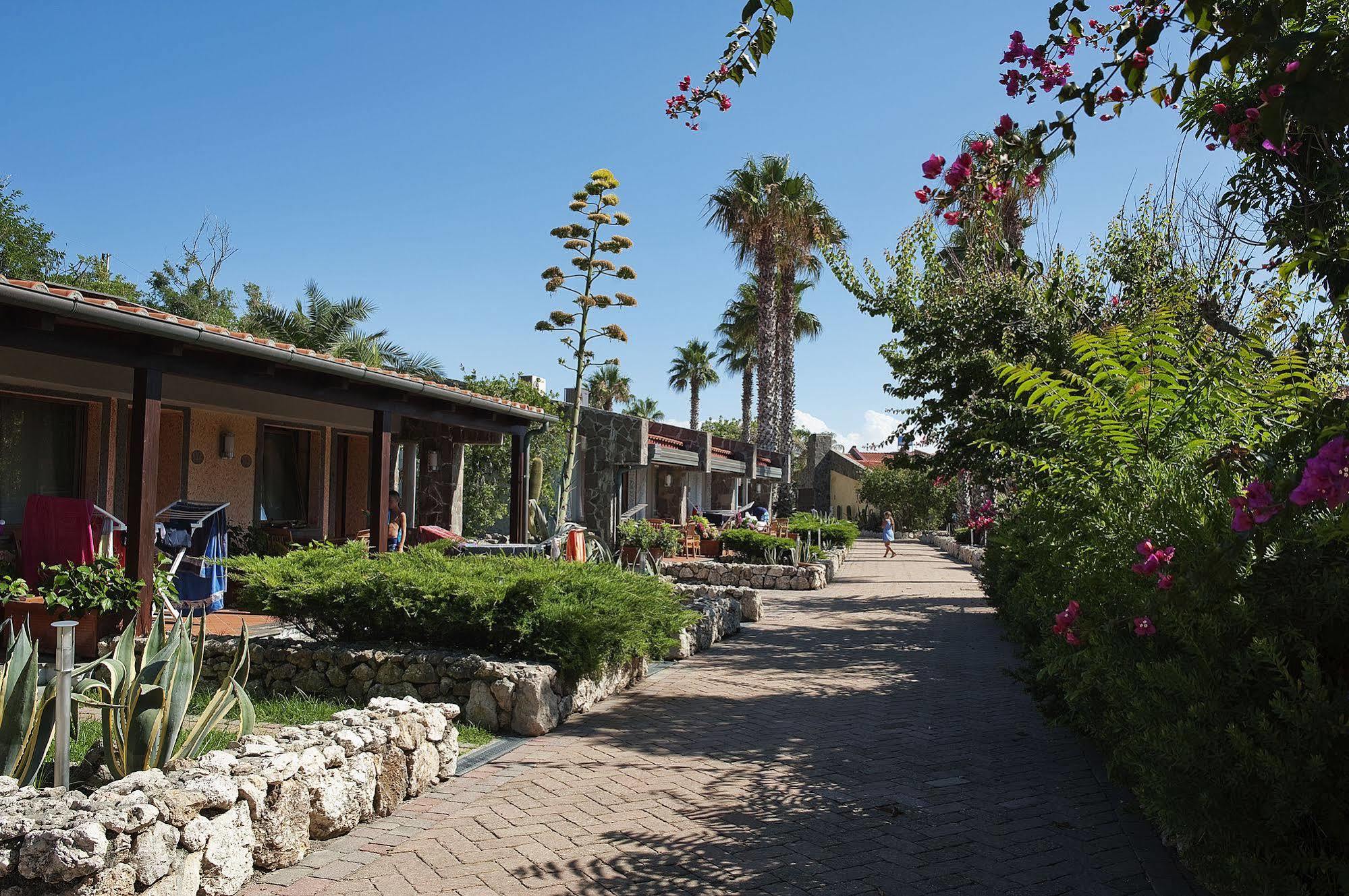 Trevi Village Campora San Giovanni Exterior photo